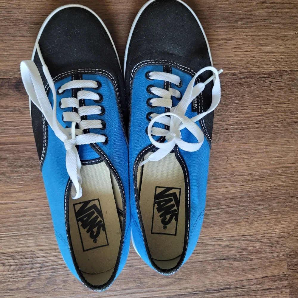 Vans shoes, size 9 women's, 7.5 men's, - Picture 2 of 7